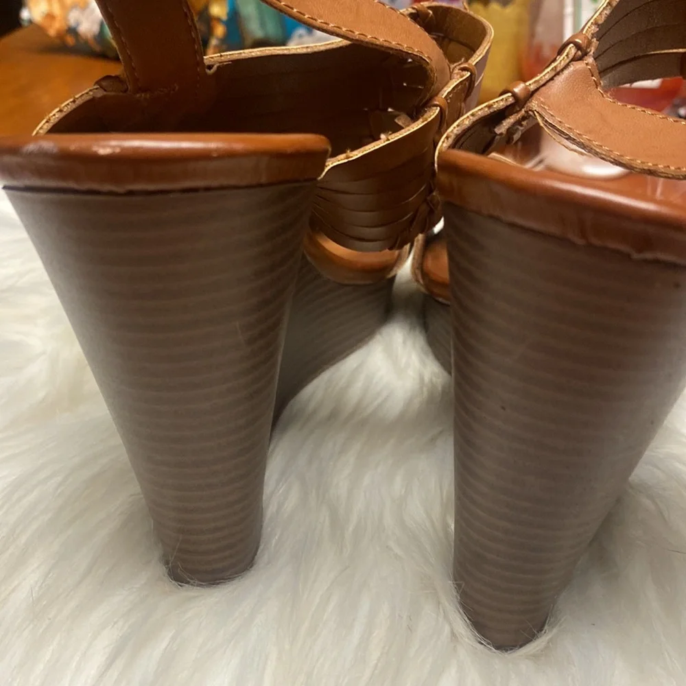 Jessica Simpson brown wedge sandals size 8